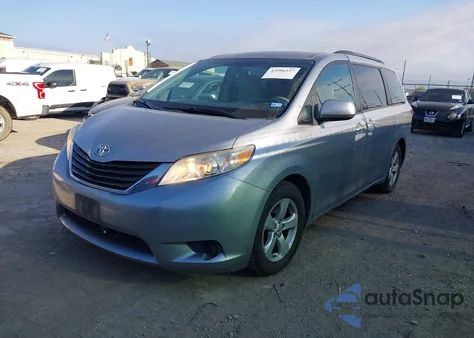 2012 Toyota Sienna Le V6 8 Passenger from USA, damaged, VIN 5TDKK3DC9CS276896